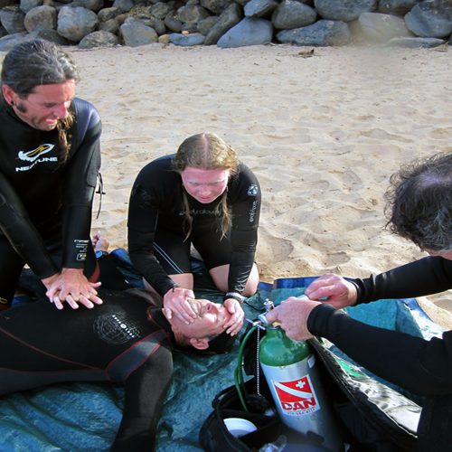 PADI Rescue course cairns